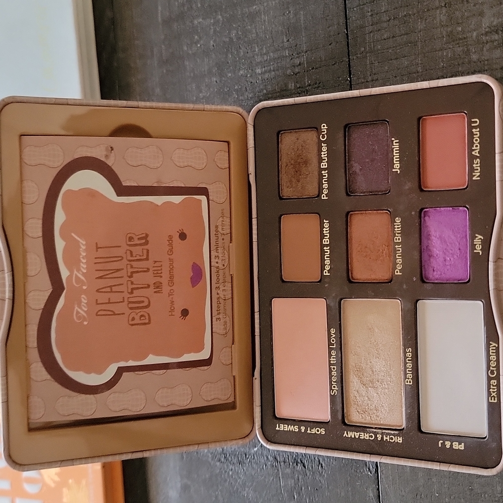 Eye shadow pallets - Picture 5 of 11